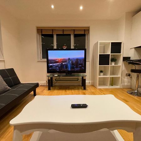 Beautiful & Luxurious Apartment In Richmond Richmond  Ngoại thất bức ảnh