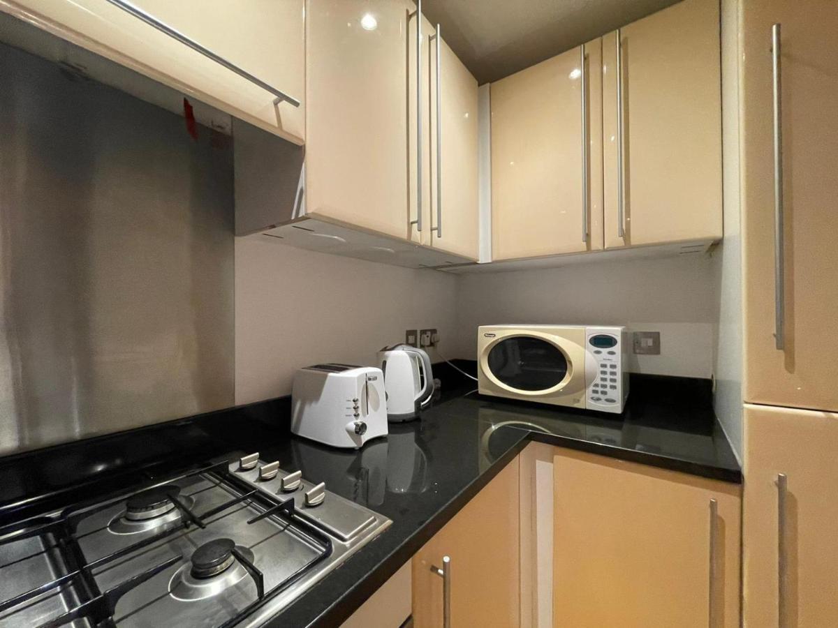 Beautiful & Luxurious Apartment In Richmond Richmond  Ngoại thất bức ảnh